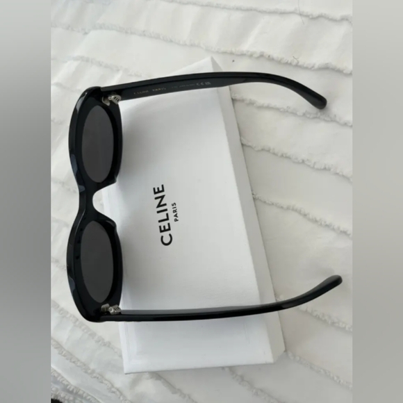 Celine Triomphe Oval Sunglasses Black - Picture 4 of 5